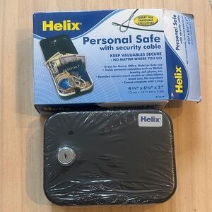 Travel Safe — Helix Black Personal Safe with Security Cable — NWT